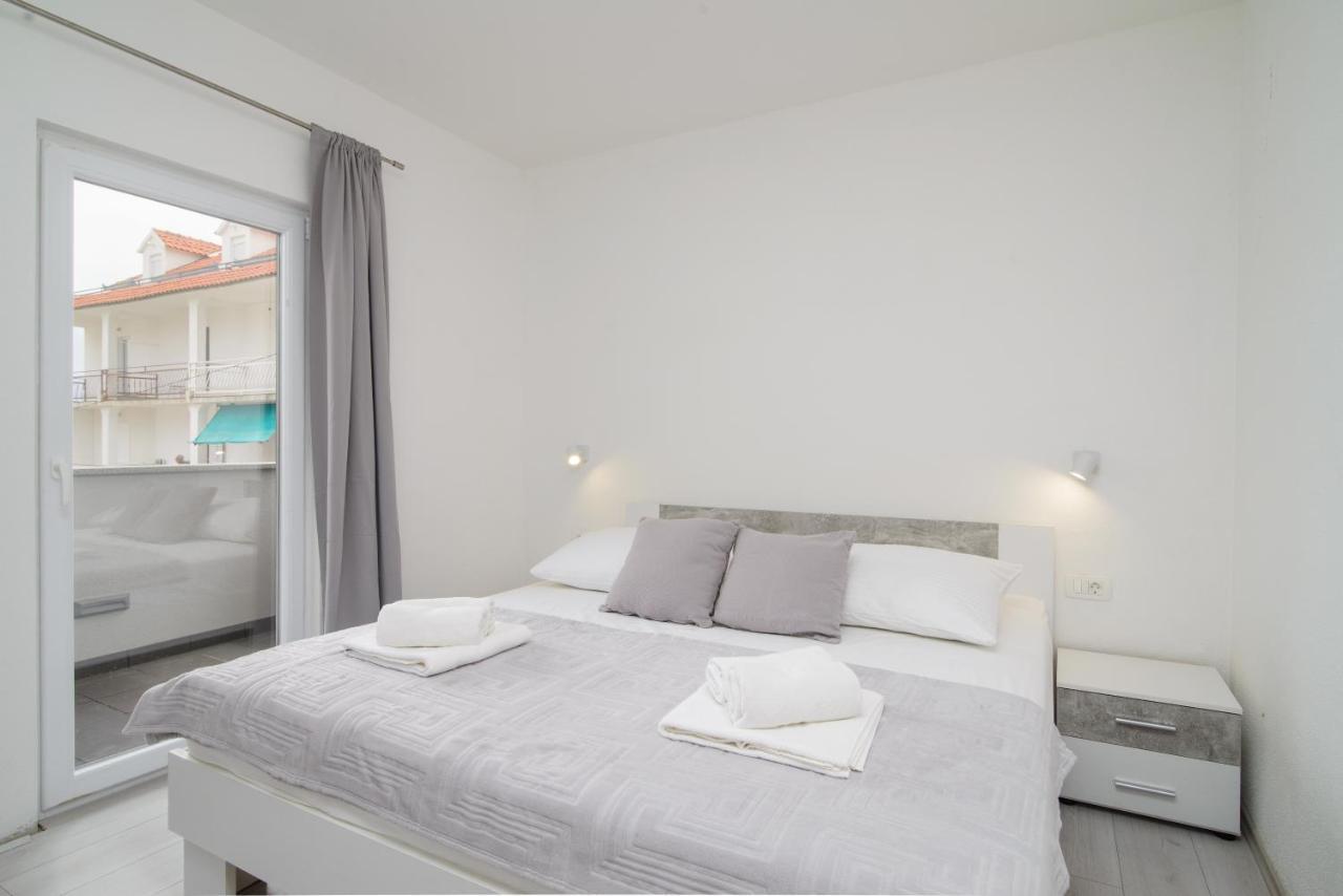 Apartments Pelja Trogir Kültér fotó